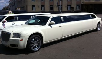 Свадебный лимузин Chrysler 300C Limousine № М3838, шампань