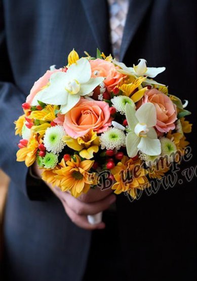 Букет В5501 - Интернет-студия цветов и подарков В центре внимания