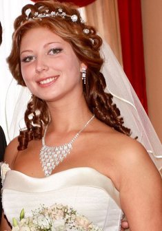 Cвадебная прическа Б15115 с распущенными волосами