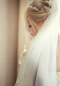 Cвадебная прическа Т15892 