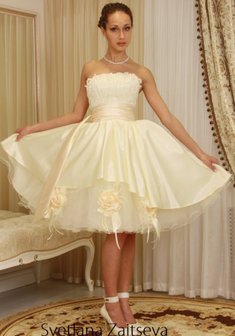 Свадебное платье 12-278-S32558. С пышной юбкой, короткое без шлейфа.